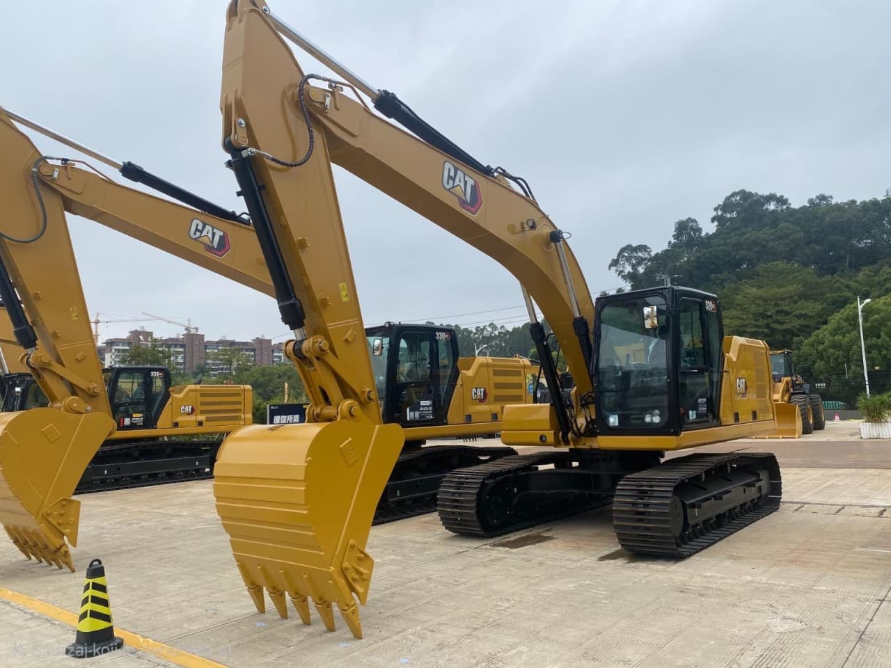 Bager CATERPILLAR 320 2026 NOVO NOVO NOVO