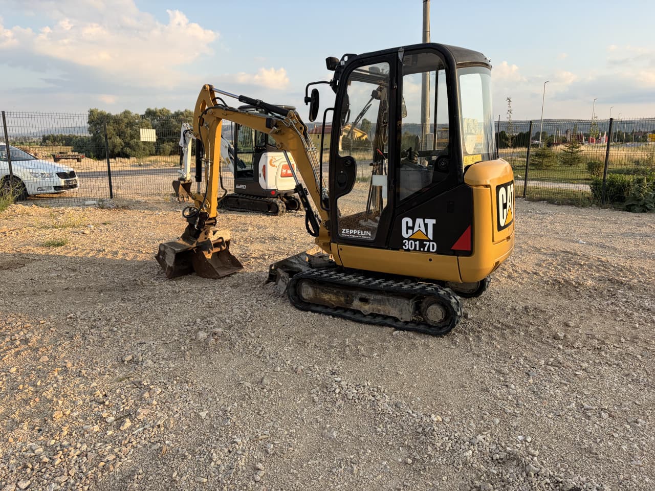 Mini bager Caterpillar 301.7D