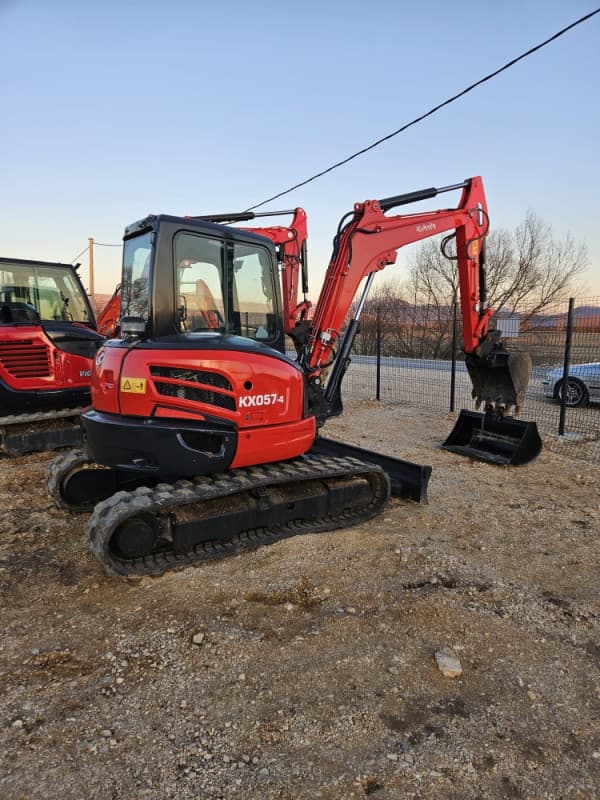 Mini bager Kubota KX057-4